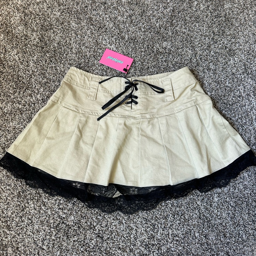 Edikted tan and black lace skort size XS